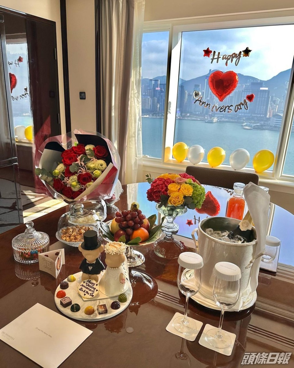 徐淑敏慶祝結婚13周年。